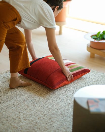 SNAIL XL Floor Pillow