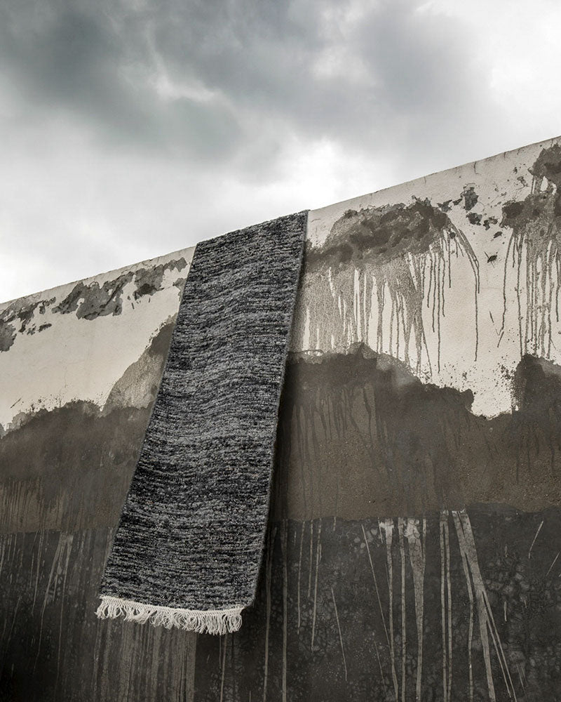 CHARCOAL Runner
