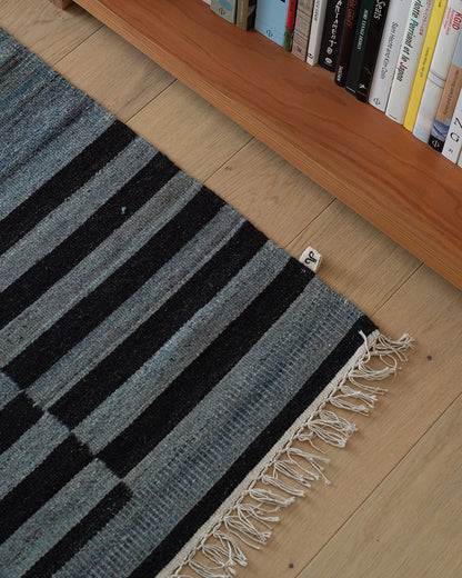 Blue accent rug